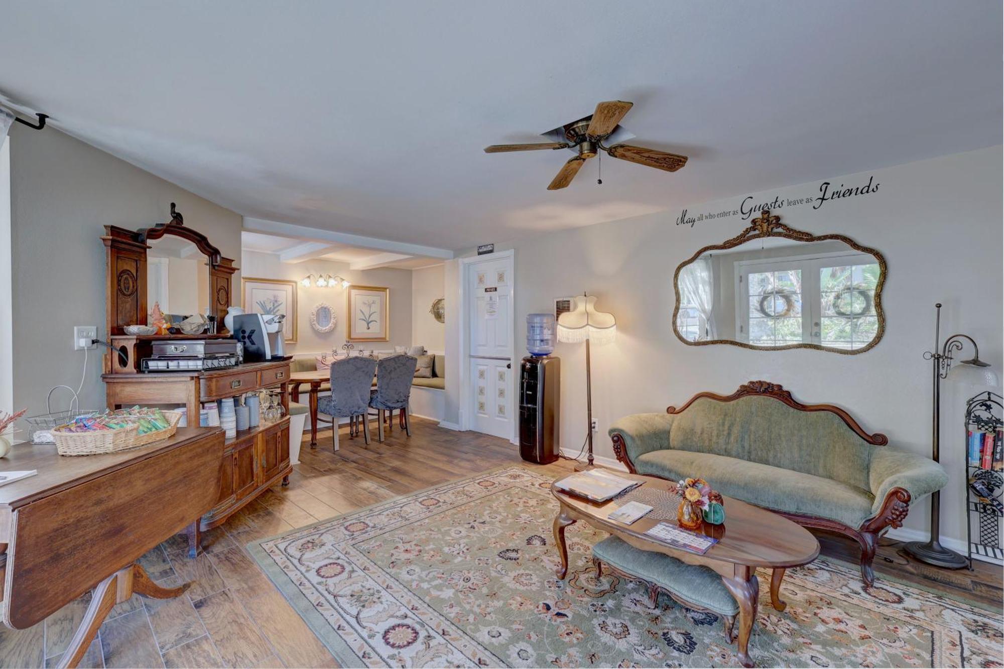 Pelican Cove Inn كارلسباد، كاليفورنيا المظهر الخارجي الصورة
